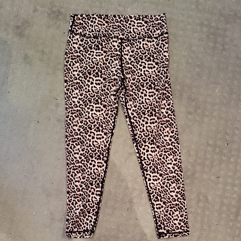 ZYIA Brown and Black Leggings with Leopard Print Scrunch Butt